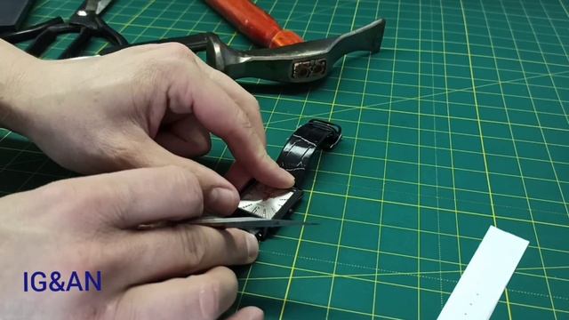 Ремешок для часов. СДЕЛАЛ из кожи СВОИМИ РУКАМИ! смотреть онлайн