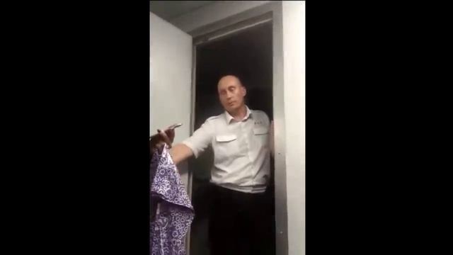 Машинисты электрички не остановились на станции. Пассажиры не попали вовремя домой. смотреть онлайн