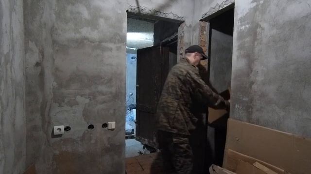 продолжаю ремонт / утепляю потолок в ванной смотреть онлайн