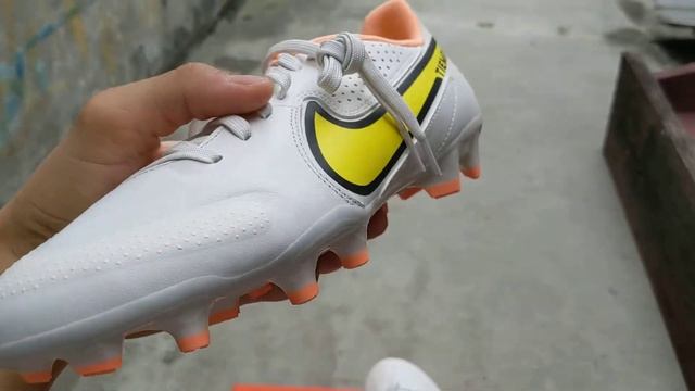 Highlight Nike Tiempo Legend 9 Academy Phantom Yellow Strike New #Tiempo #VVD #footballshoes смотреть онлайн