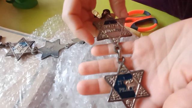 Сама не знаю чи вінтаж чи ні, купила на Віоліті зірки Давіда, єврейська прикраса? смотреть онлайн