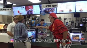 Panfilo visita por primera vez McDonalds junto a Chequera & Facundo | Vivir del Cuento 2019