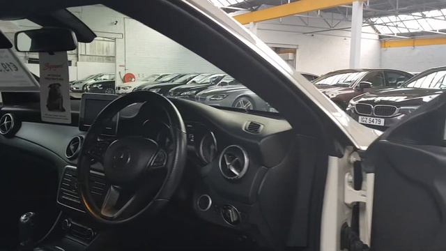 151D12977 - 2015 Mercedes-Benz CLA-Class CLA 200 URBAN FLYER 19,364