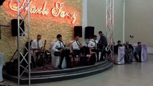 Азербайджанская народная песня Сары Гялин в инструментальной исполнении Азербайджанцев