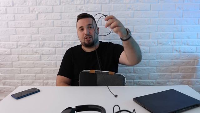 ŠTA JE U MOJOJ TECH TORBI смотреть онлайн