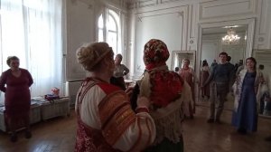 Как правильно завязать платок с цветами