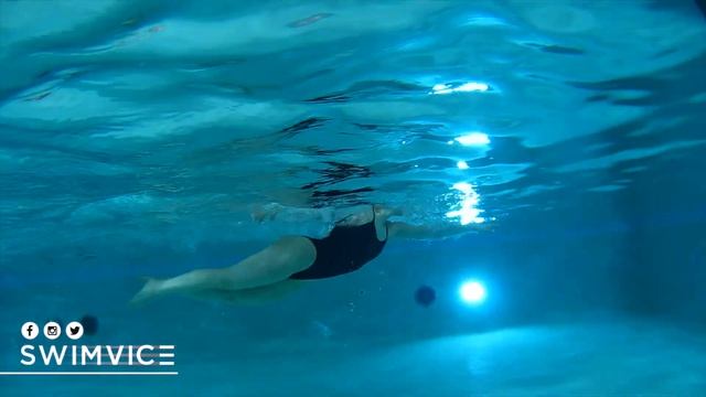 How To Swim Freestyle With Your Head Out Of Water ! смотреть онлайн