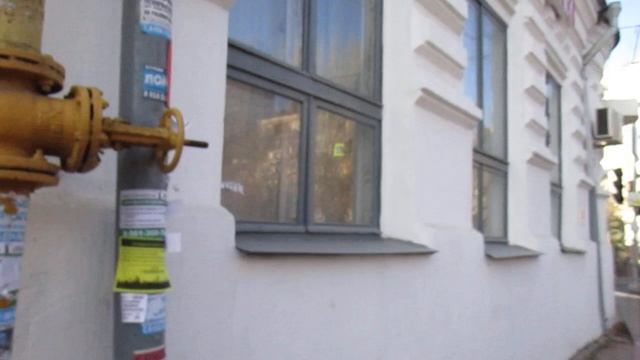 Ростов. Пушкинская. Старый дворик возле аптеки на Пушкинской угол Соколова. смотреть онлайн