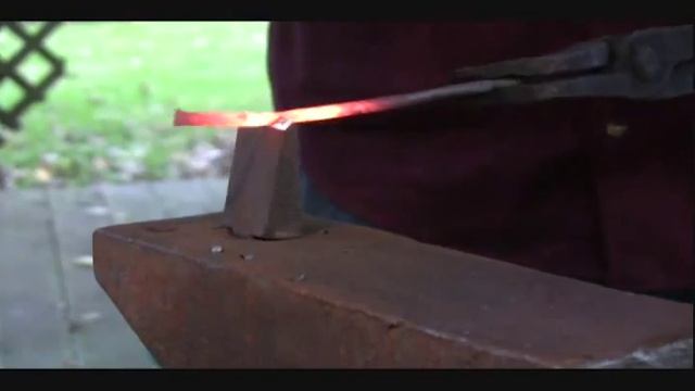 Декоротивный кованый крючок смотреть онлайн