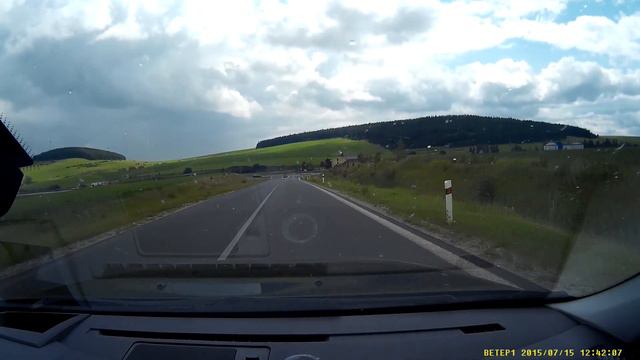 Словакия 2015, дорога между полей смотреть онлайн