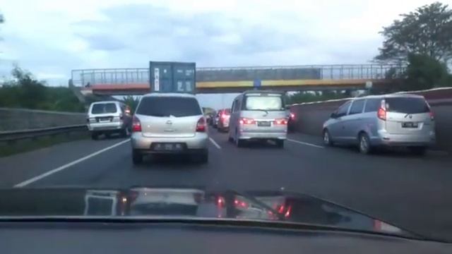 Toyota Crown on highways смотреть онлайн