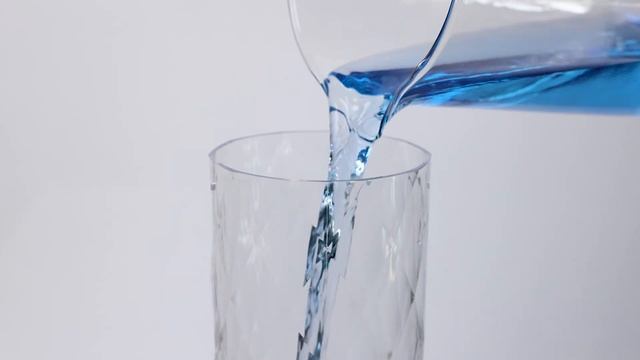 JURA ENA 4 - Descaling the machine смотреть онлайн