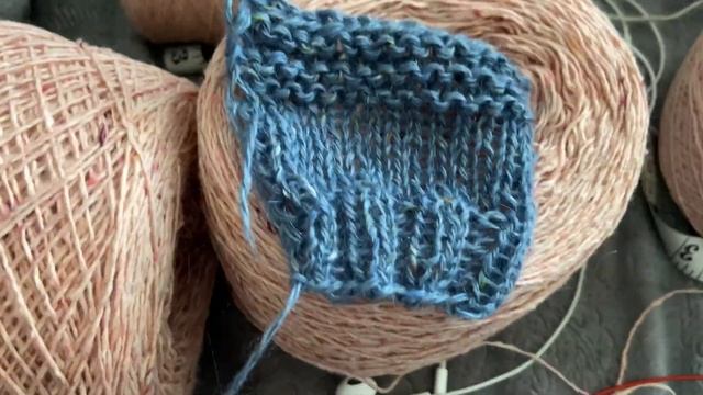 Бобинная пряжа для ручного вязания Бобинный твид Посылка с пряжей смотреть онлайн