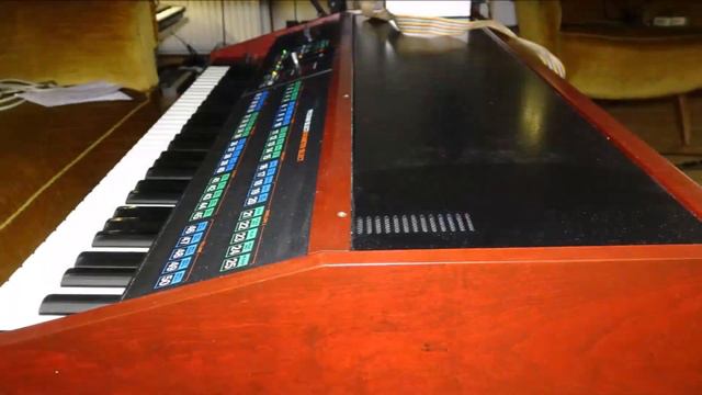 Rhodes Chroma - one song - one synth смотреть онлайн