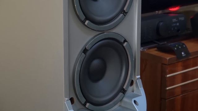 Обзор колонок Microlab Solo 7C, F&D SPS 2000, Logitech Z906 смотреть онлайн