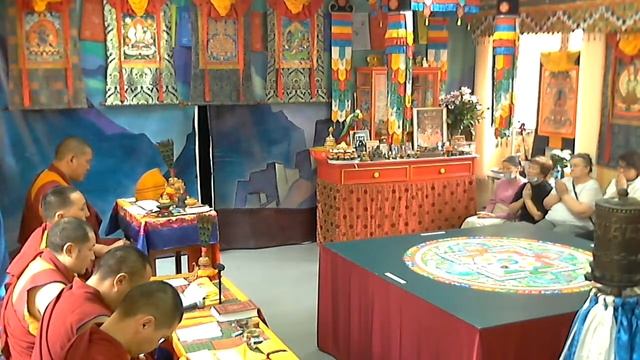 Молебен Отошо, разрушение песочной Мандалы Будды Медицины смотреть онлайн