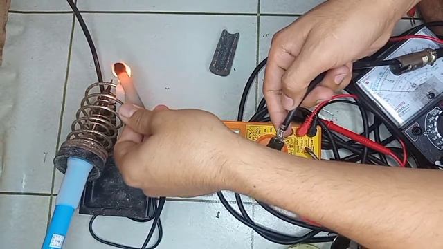 HOW TO REPAIR MICROPHONE, NO SOUNDS./ ELECTRONICS GUIDE PH смотреть онлайн