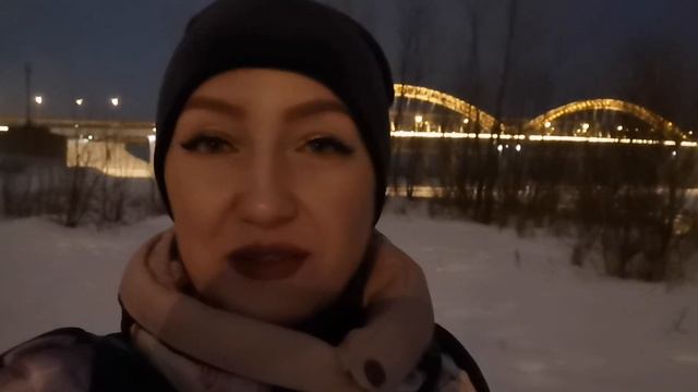 Вышла свежим воздухом подышать ?️ на людей посмотреть ? себя показать ?