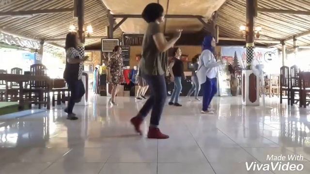 UNDECIDED LINE DANCE BY MIKO YAMAMOTO смотреть онлайн