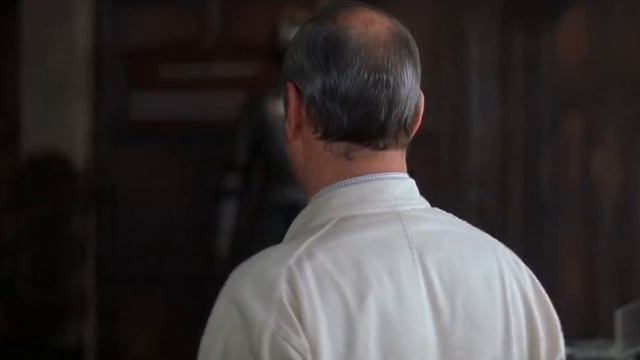 THE WORLD IS NOT ENOUGH | Desmond Llewelyn’s last scene as Q смотреть онлайн