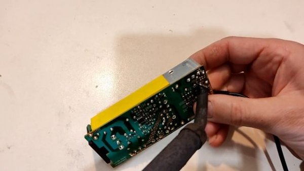 Монитор мерцает при включении  Ремонт монитора Samsung SyncMaster 971P