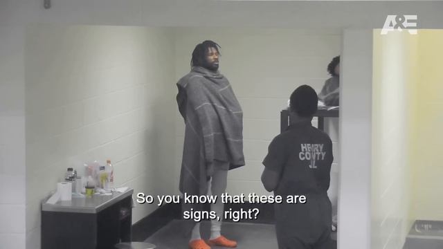 Inmate dealing with a PREDATOR in Jail смотреть онлайн