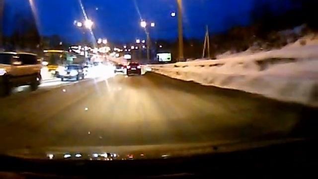 Ижевск, ул. Холмогорова у ТЦ Талисман 12.02.2014 18-20 смотреть онлайн