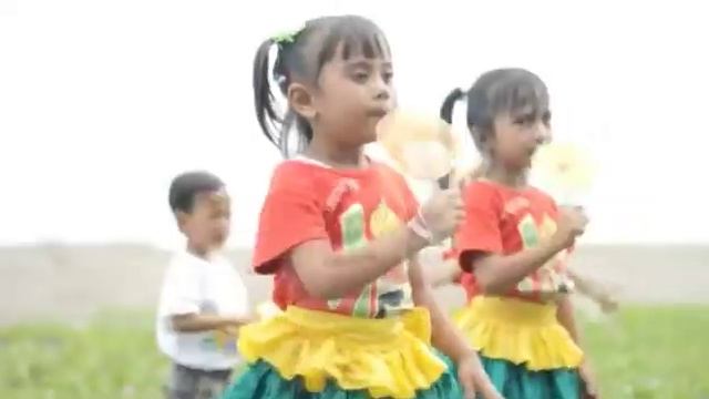 Lagu Keren Permen Lolipop Lagu Anak AMURT INDONESIA смотреть онлайн