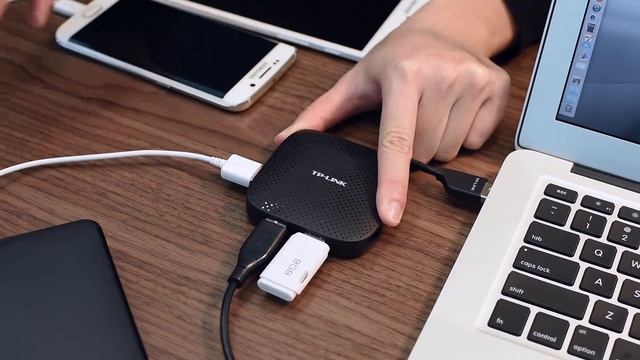 UH400 - Hub Portabil cu 4 porturi USB 3.0 смотреть онлайн