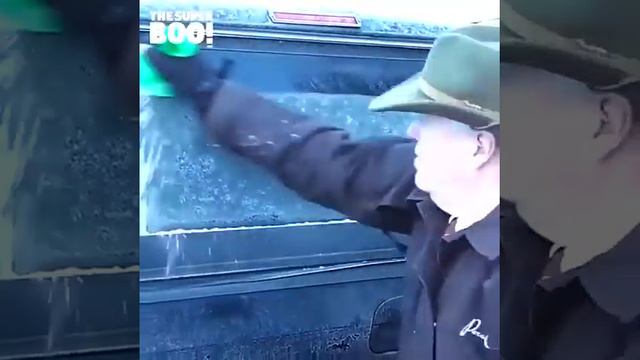 Magical Car Ice Scraper смотреть онлайн