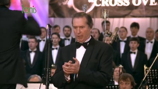Vassily Savenko sings The Twelve Robbers with Revutsky Kyiv Academic Male Capella смотреть онлайн