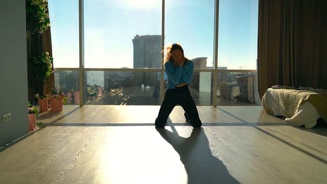 Александра Дедюкина - Стрип (Антон Токарев- Седьмой лепесток) смотреть онлайн