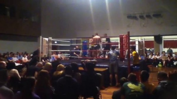 Scott Walker Vs Stuart Pinter 09/04/2001