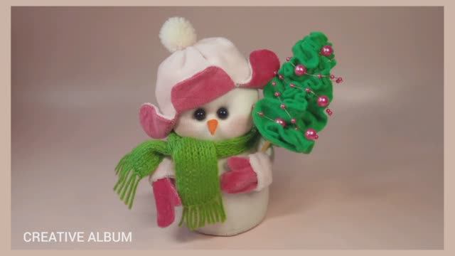 Снеговик с ёлочкой - поделка из носка, велюра и фетра смотреть онлайн