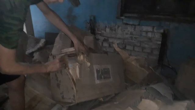 заброшенная электро станция завода электроаппарат нашли противогазы мо4 смотреть онлайн