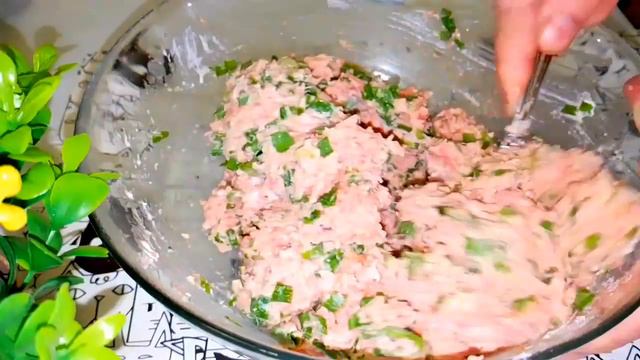 Если есть яйцо и не много фарша- значит будет ужин!!! смотреть онлайн
