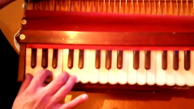 Шри Дамодараштака бхаджан. Аккорды гармонь. Harmonium chords class tutorial Sri Damodarashtaka смотреть онлайн