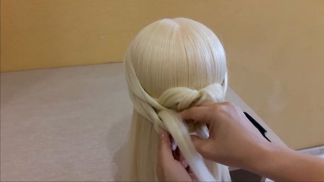 Необычное Красивое плетение волос,плетение 2х цветков из волос. Unusual Beautiful Hair Weaving смотреть онлайн