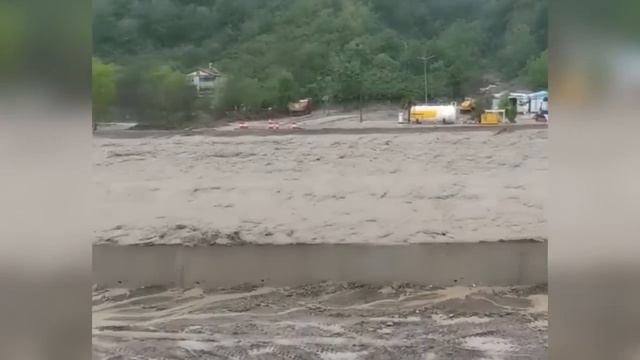 City Is Under Water! Terrible Flood Strikes Kastamonu, Turkey!