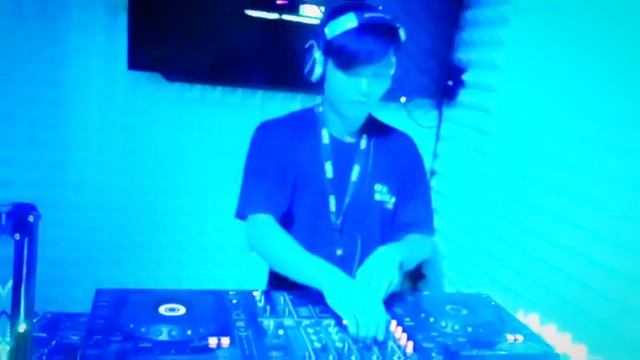 DUGEM JUNGLE DUTCH TERBARU 2023 FULL BASS KENCENG V7 !! DJ 2023 FULL BASS PALING ENAK SEDUNIA смотреть онлайн