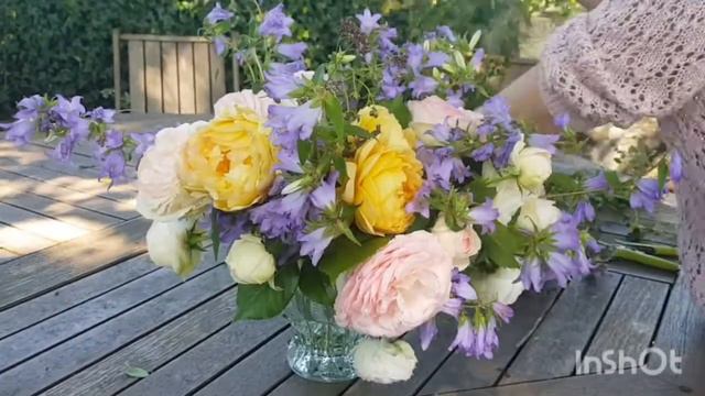 David Austen and Eden roses bouquet смотреть онлайн
