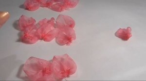 Как сделать цветок из капроновой ленты органзы
