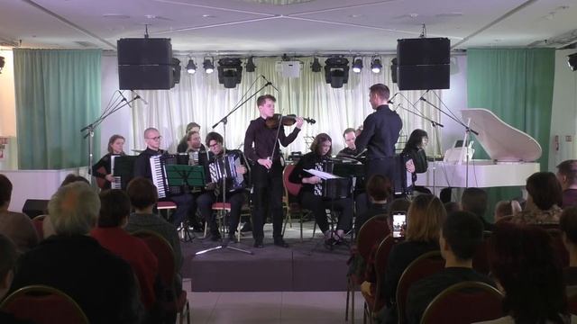 П.И. Чайковский - Русский танец из балета "Лебединое озеро" смотреть онлайн