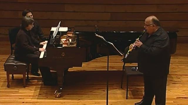 Joseph Horovitz - Sonatina For Clarinet And Piano (António Saiote - 3rd Movement) смотреть онлайн