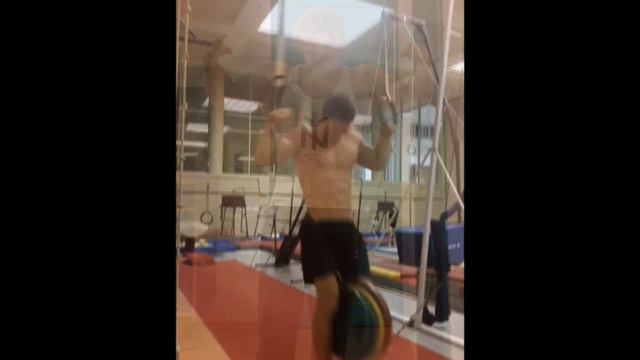 LOS MUSCLE UPS MÁS PESADOS del 🌎 | Calistenia lastrada смотреть онлайн