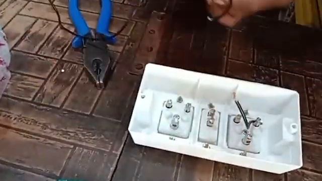 #3way gang box 1switch 2 five pin. смотреть онлайн