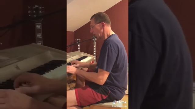 The Dad With The Strongest New York Accent (TikTok compilation) смотреть онлайн