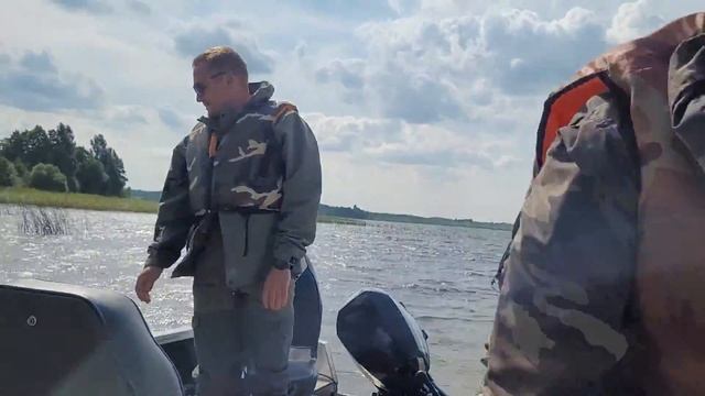 Рыбаки с рыбалки