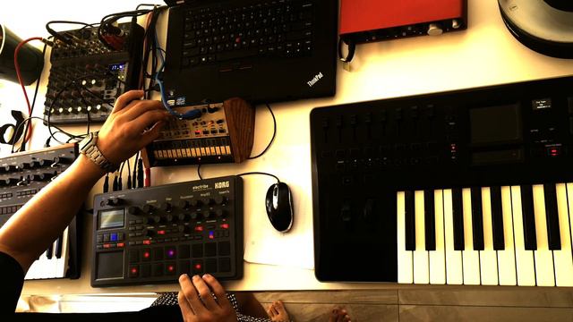 synth story1 musical essay passage [korg] [volca keys] [monologue] [electribe2] [taktile] смотреть онлайн