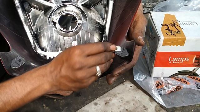 Honda Dream Yuga Front Visor Fitting | Honda Dream Yuga Front Visor Change